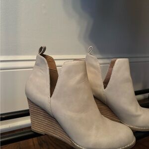 Report Cream Wedge Ankle Boots